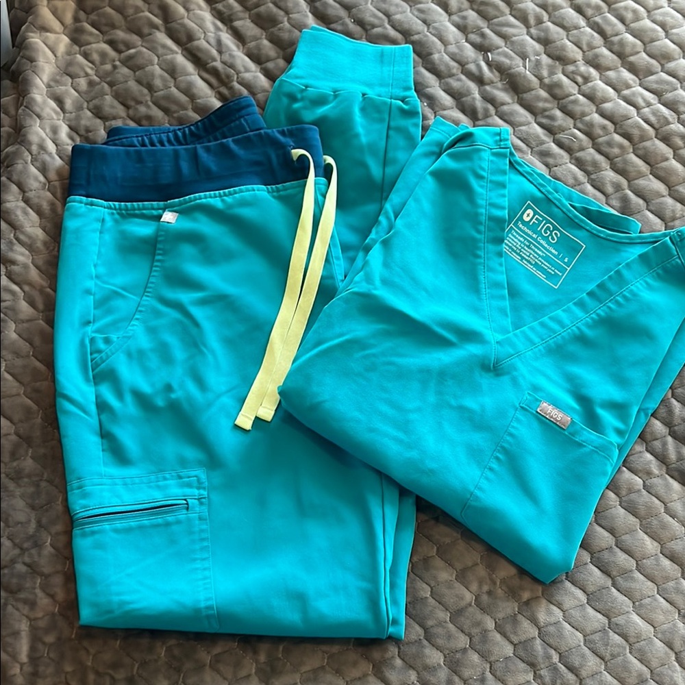 Figs Teal Scrub Set
